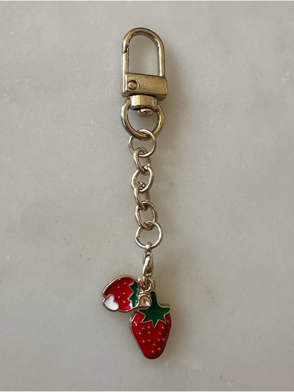 🍓Keychain Gold Strawberry Charms